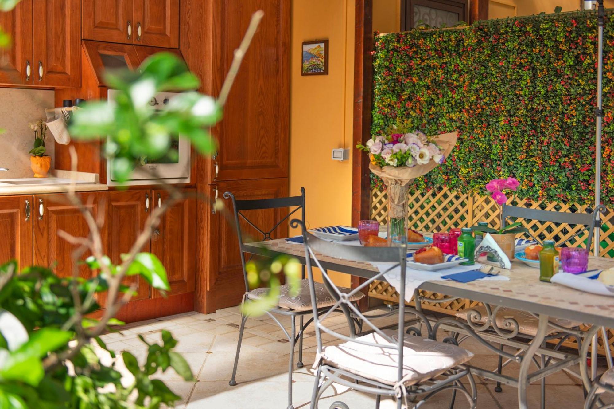 Relais Sorrento Terrace And Relax Bed and Breakfast Eksteriør billede